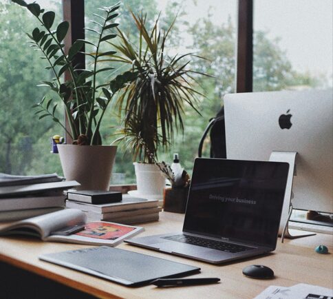 税理士法人松野茂税理士事務所　事務机