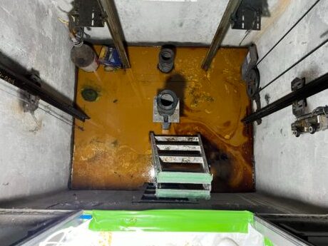 エレバータ工事